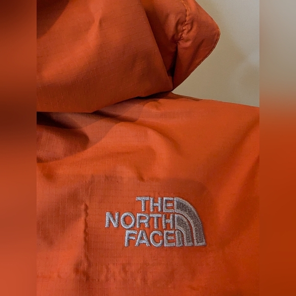 THE NORTH FACE HyVent Boys Rain Jacket Windbreaker Orange Hood Size Larg… - Picture 7 of 16